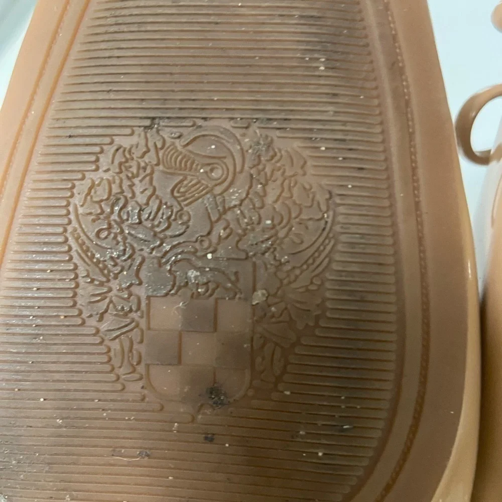 Vince Camuto buff patent Velnya ballet flat size 6.5 women’s